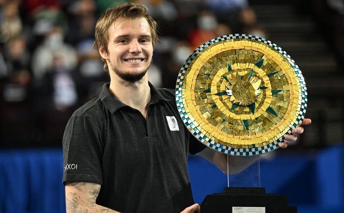 仅是布克的 仅是布克的