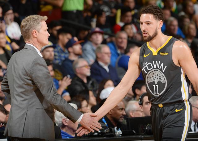 转会市场的 转会市场的