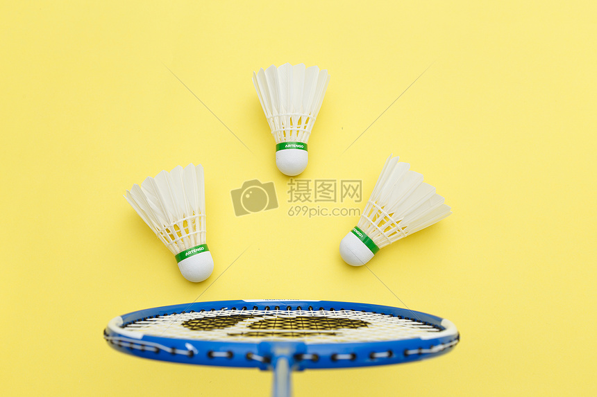 常常夹在两 常常夹在两