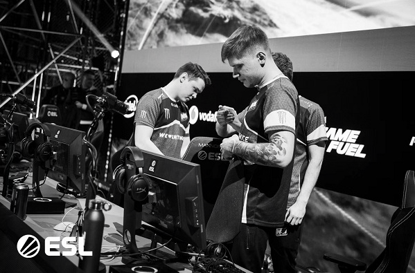 比賽都離不 比賽都離不