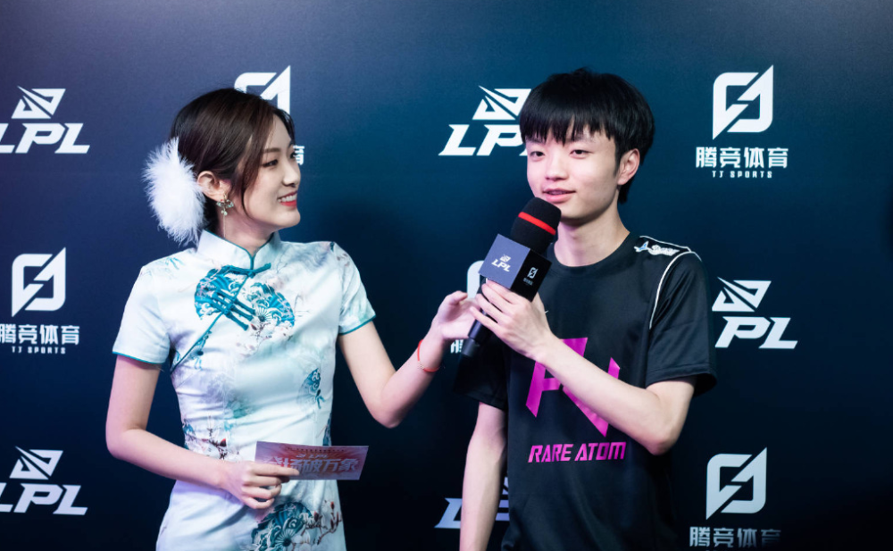 波兰艰难晋 波兰艰难晋