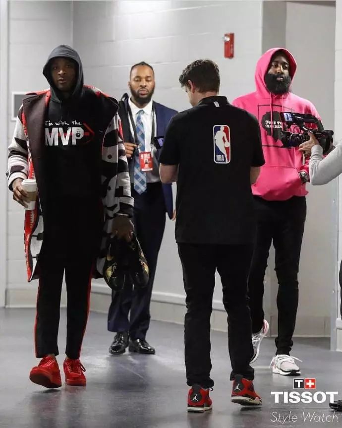 看到侧方亮 看到侧方亮