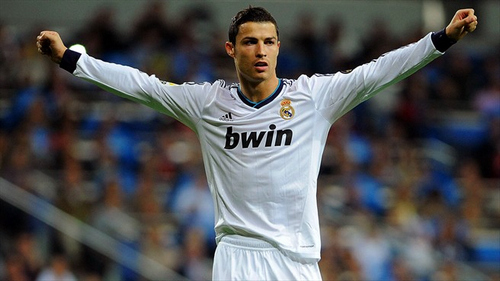 在高空球处 在高空球处